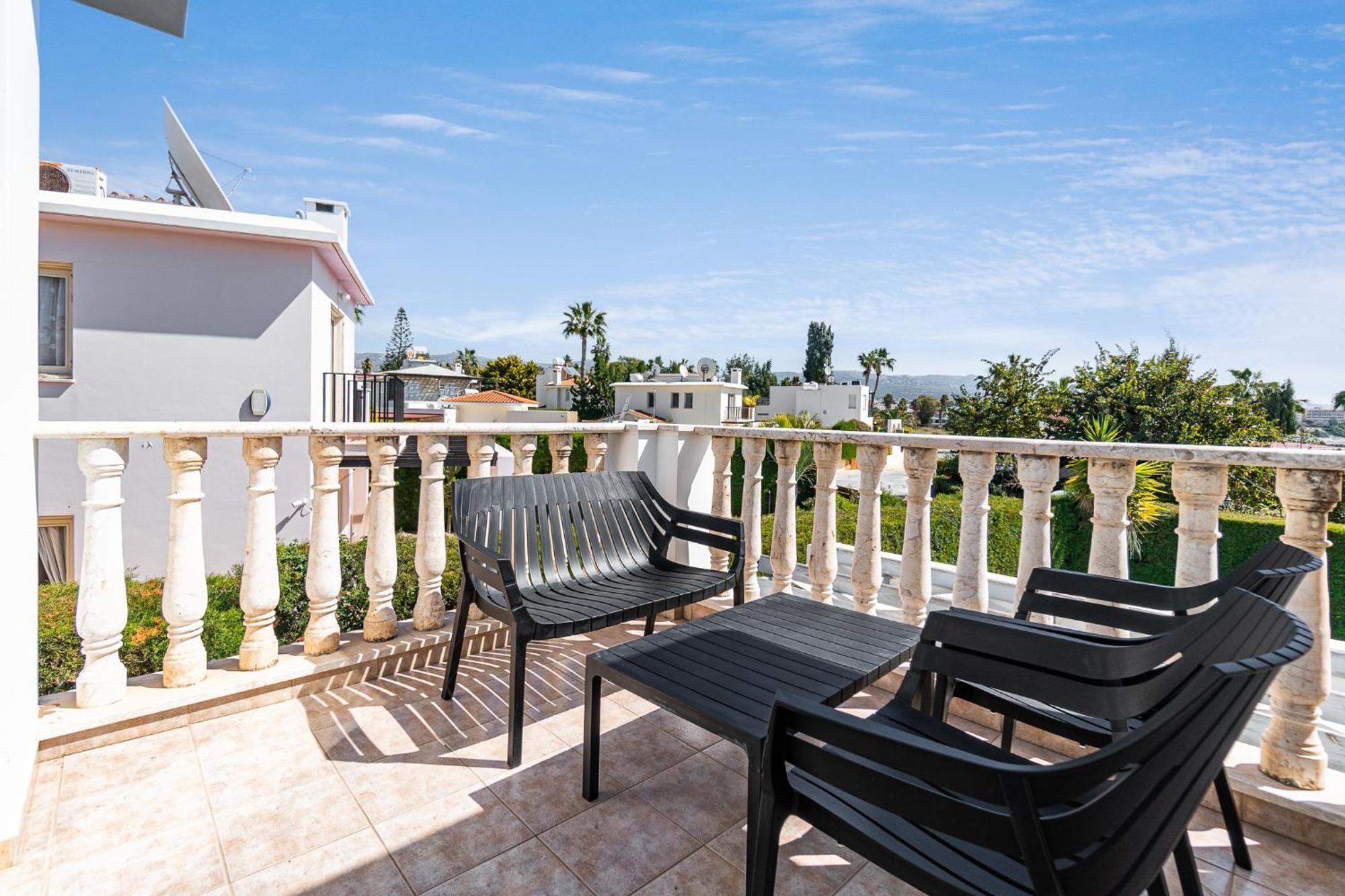 Corallia By Ezoria * Pafos